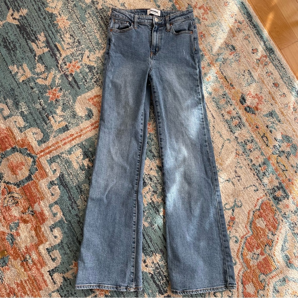 RSQ High Rise Flare Light Wash Size 25